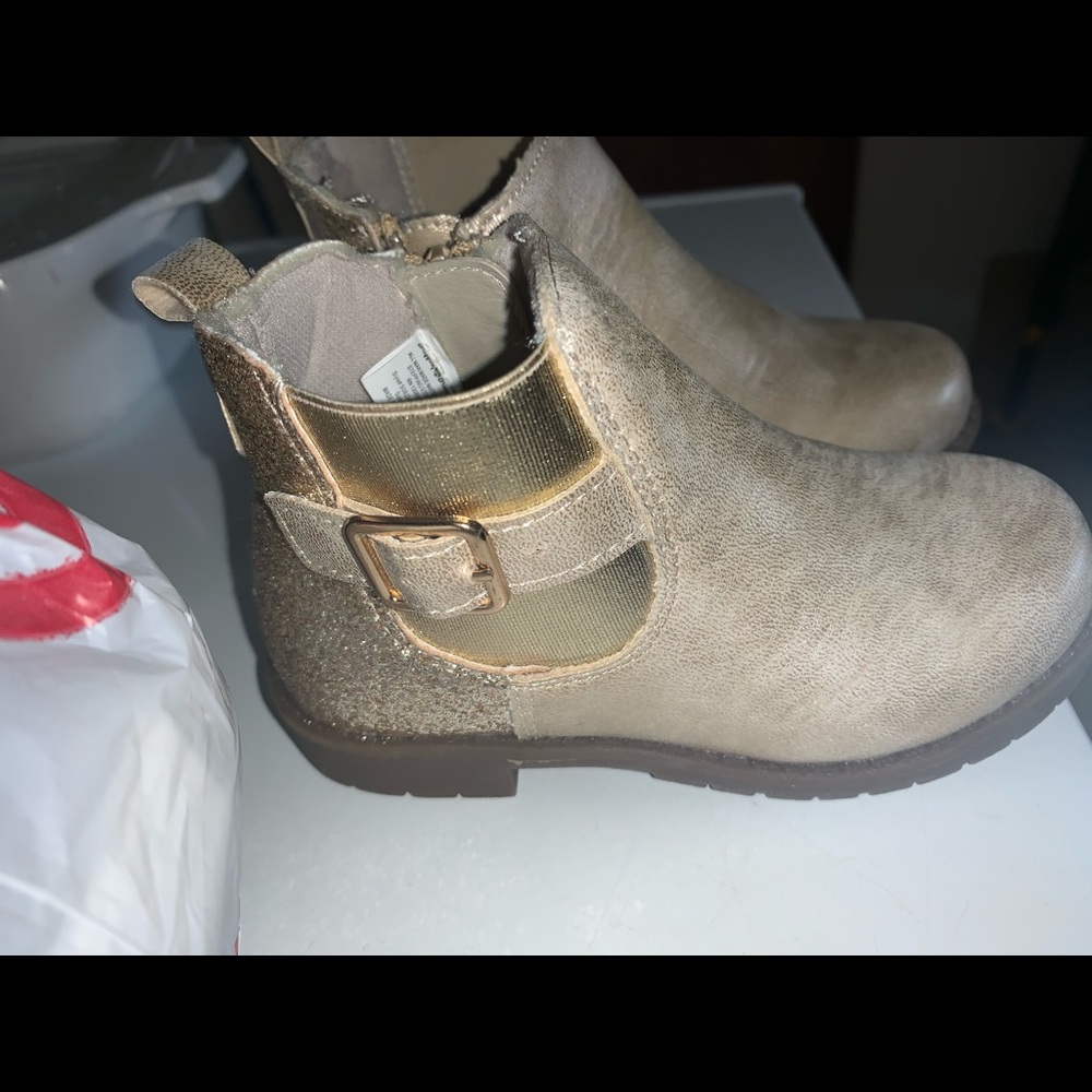 Stepping stone toddler boots